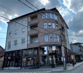 Emma Apartmani